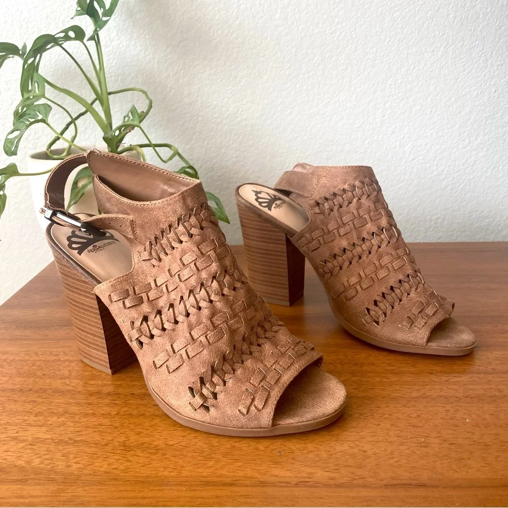 FERGALICIOUS By Fergie Vagabond Heeled Sandal Tan Brown Slingback Size 8.5 - Picture 2 of 9
